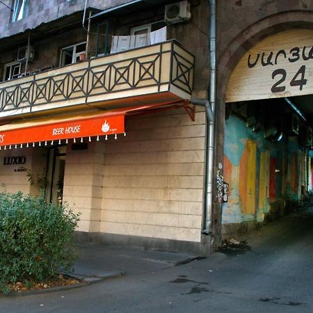Apartment On Saryan 24 Jerevan Eksteriør bilde